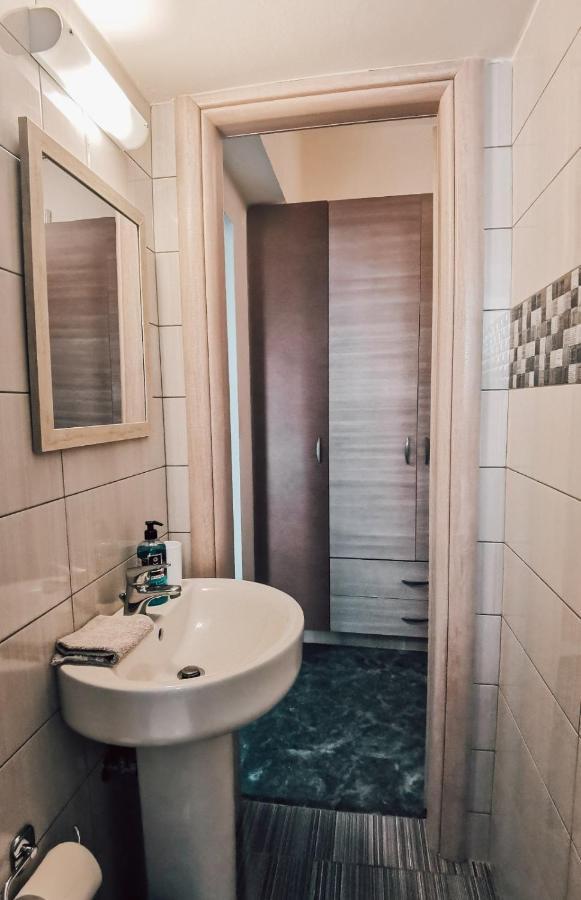 Efrosini Downtown Apartment Χαλκίδα Εξωτερικό φωτογραφία
